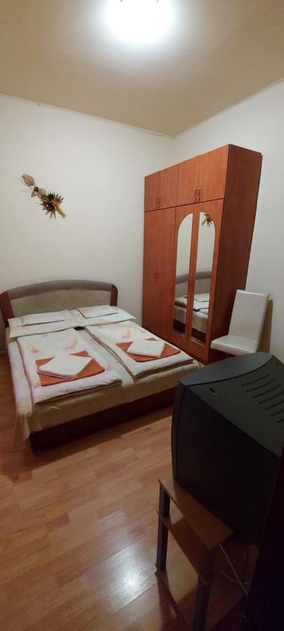 Szent Istvan Panzio Hodmezovasarhely Bagian luar foto